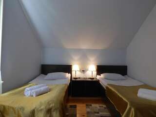 Гостевой дом Anano Guest House Степанцминда Стандартный двухместный номер с 2 отдельными кроватями-4